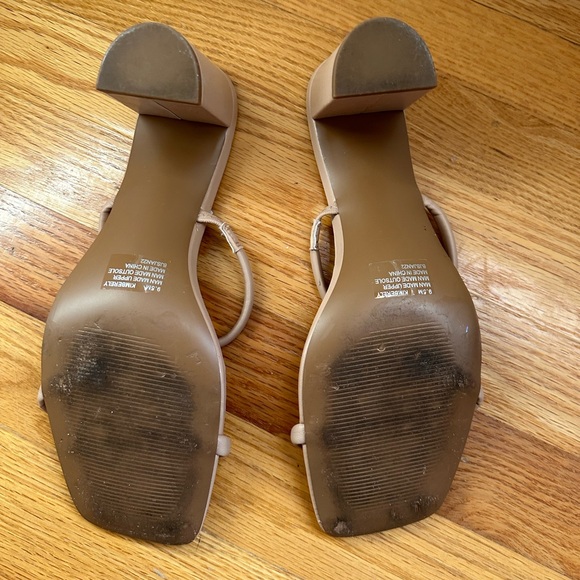 Sincerely Jules Cream Heels - Picture 4 of 4